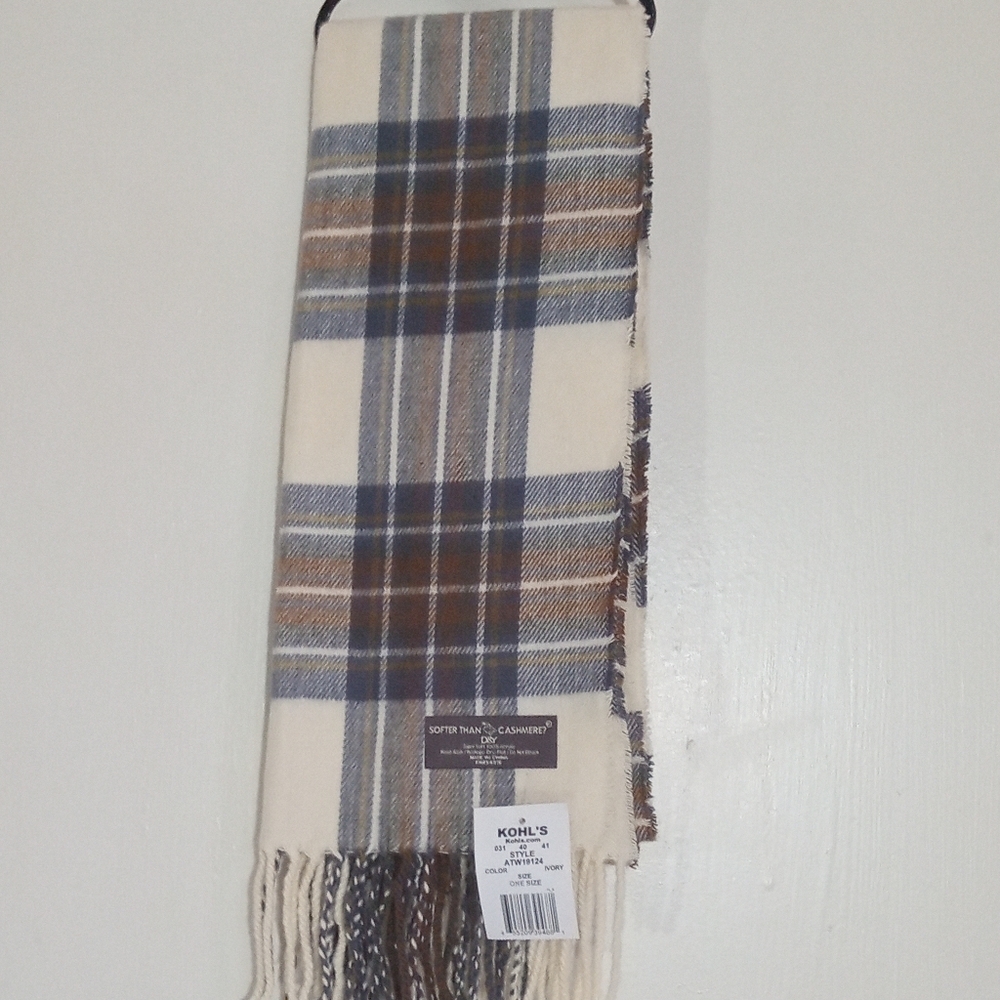 D&Y Softer than Cashmere 100% acrylic scarf
